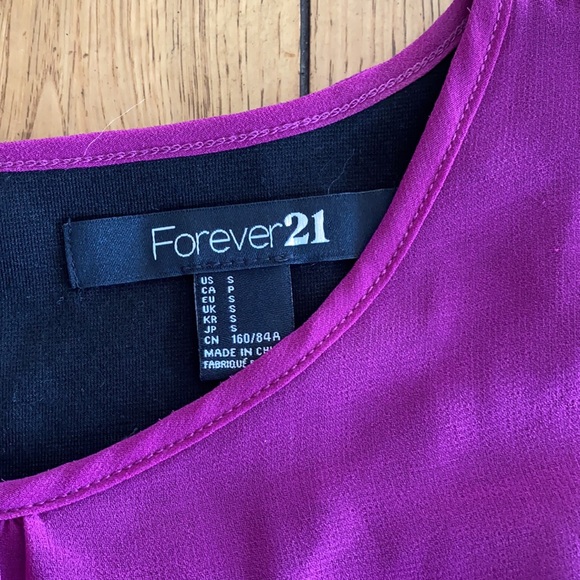 Forever 21 Holiday dress size S - Picture 4 of 4